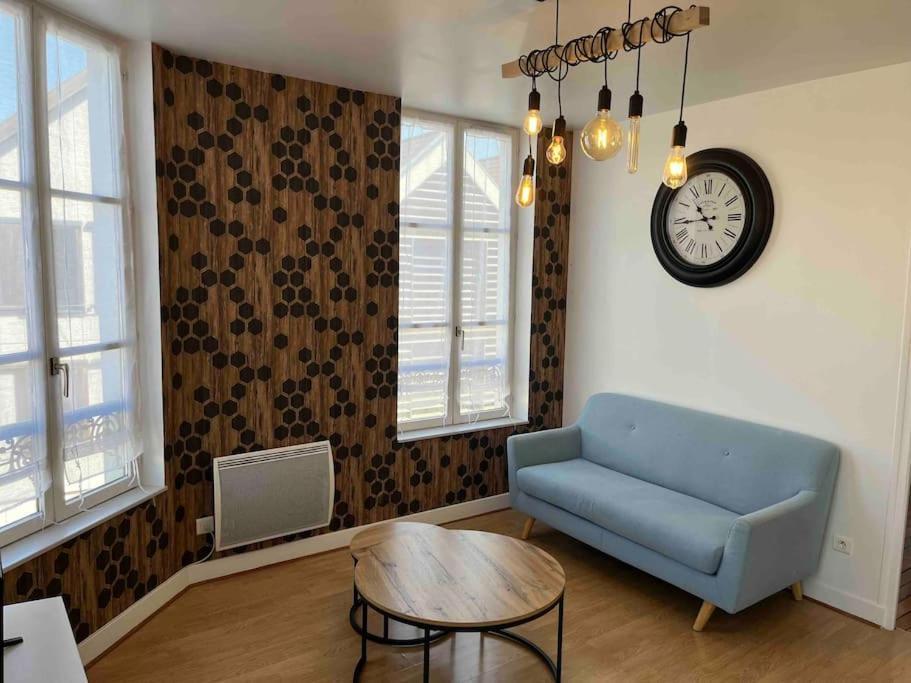 Le Saint Joseph Apartment Chalons en Champagne Luaran gambar